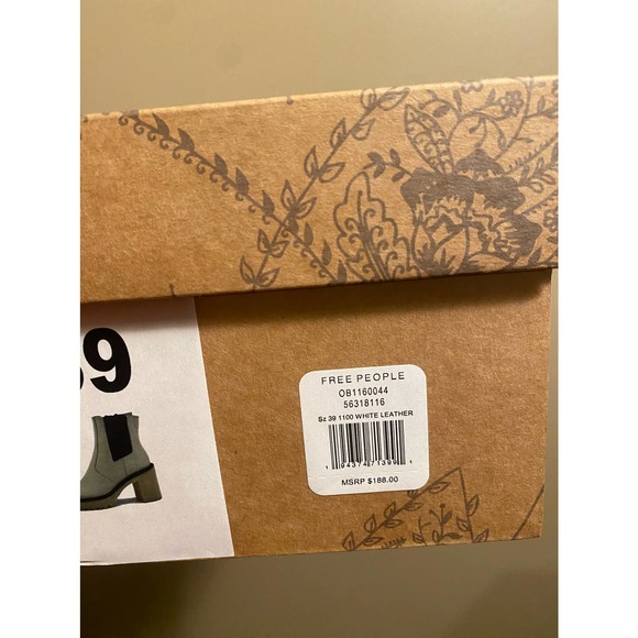 Free People James Chelsea Boots Bone White Size 8.5/39 NWT - Picture 5 of 12
